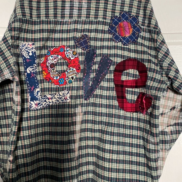 XL Flannel LOVE Hearts Repurposed Shirt Shacket Embroidered Top Bleached Vintage - Picture 6 of 13